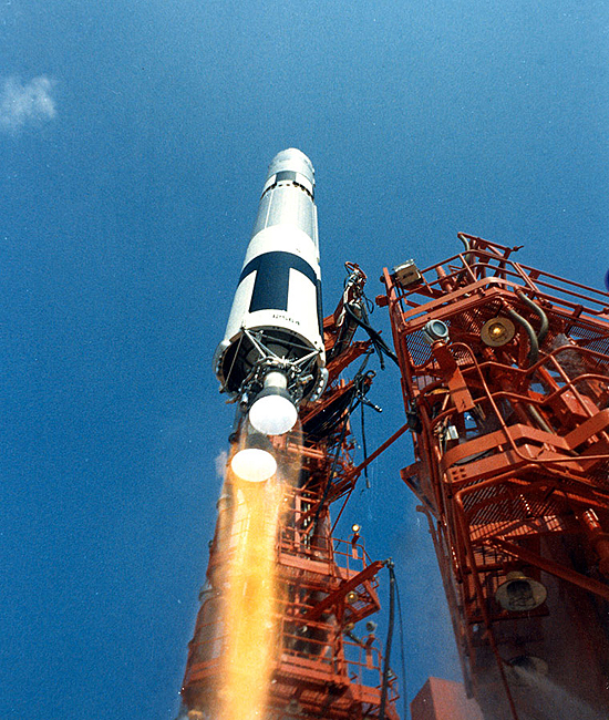 Gemini 9 startas