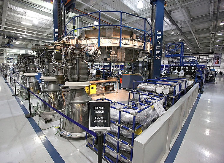 variklis Merlin, Falcon 9, SpaceX - raketa kyla, klaidos taisomos variklis Merlin, Falcon 9, SpaceX - raketa kyla, klaidos taisomos Merlin1Da