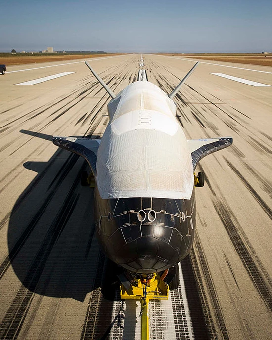 Artis Magnae Artilleriae, Buran, Dragon V2, Dream Chaser, K. Semenavičius, Space Shuttle, SpaceX, White Knight, X-37B Artis Magnae Artilleriae, Buran, Dragon V2, Dream Chaser, K. Semenavičius, Space Shuttle, SpaceX, White Knight, X-37B