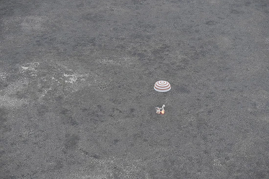 soyuz-tma-16m_nusileidimas_2
