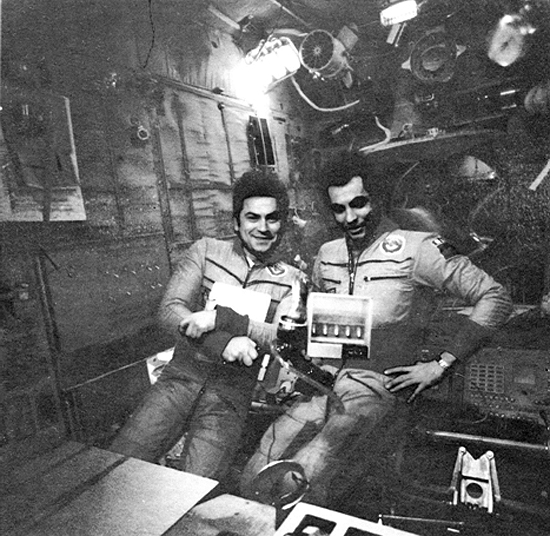 Kosmonautai Vladimir Kovolionok ir Aleksandr Ivančenkov