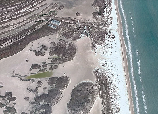 SpaceX-TX-Launch-boca-chica-beach-1