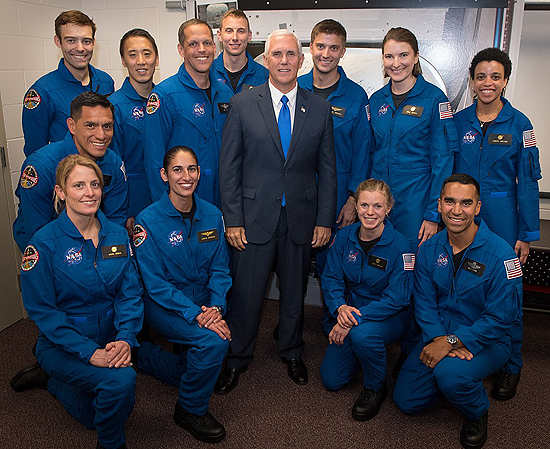 NASA Astronaut22_with_Vice_President_Mike_Pence