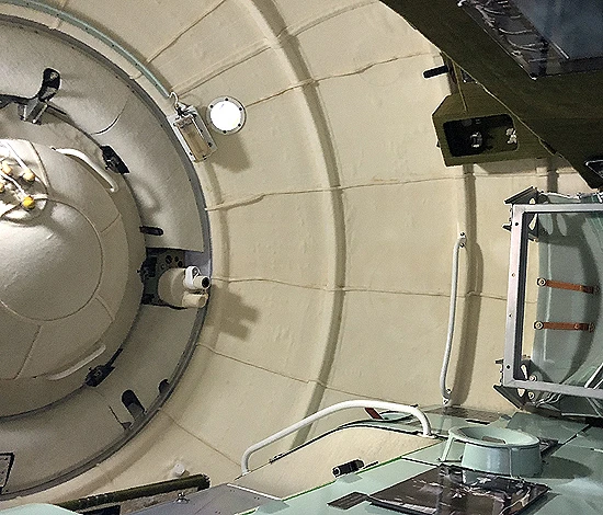 Skylė, Soyuz MS-09, mikrometeoritas, kosmoso šiukšlė