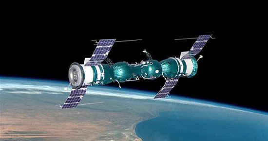 Kosmosas, skrydžiai, pavojai, Liberty Bell 7, Soyuz-4-5