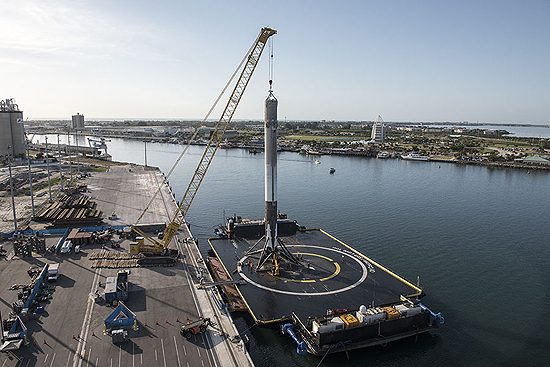 E. Musk, Falcon, Dragon, Falcon 9 landing