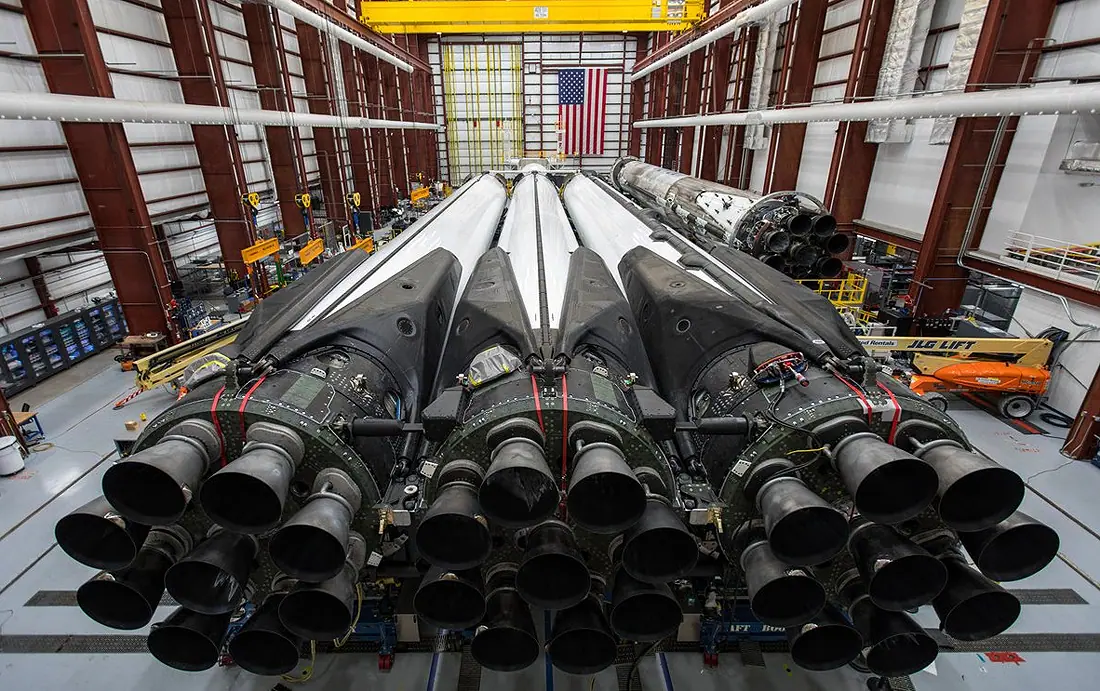 Arabsat-6A, Falcon Heavy, Space Shuttle Arabsat-6A, Falcon Heavy, Space Shuttle