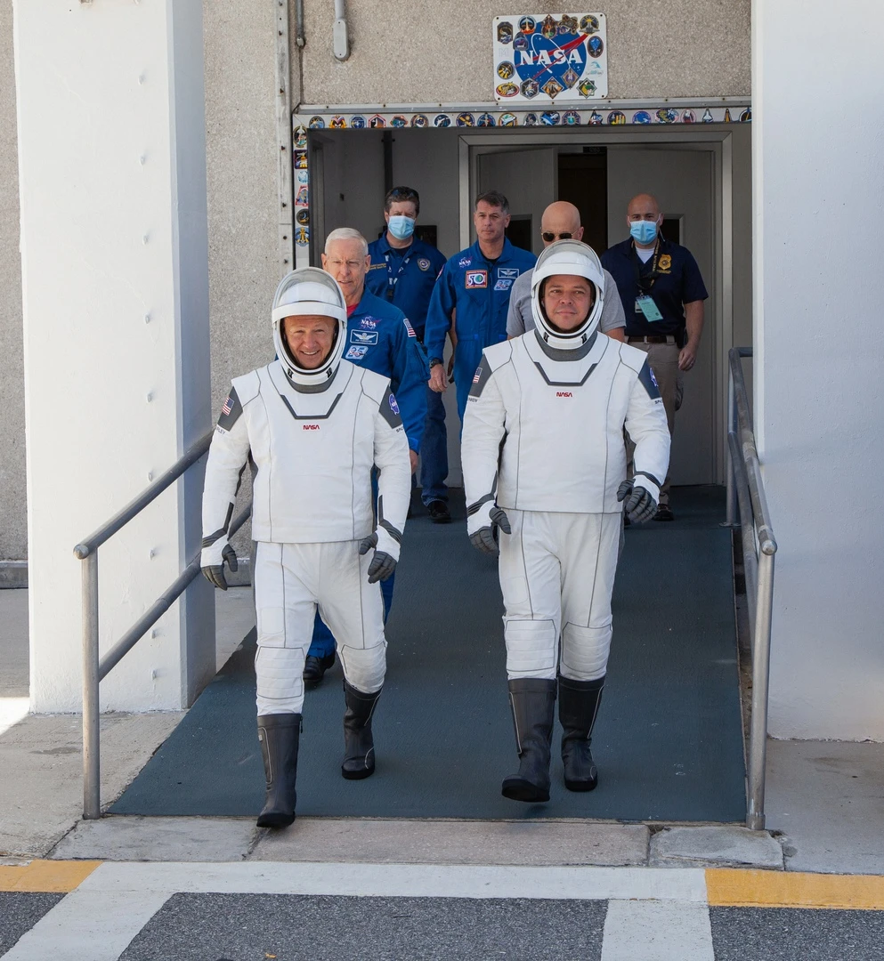 SpaceX BobBehnken_DouglasHurley SpaceX, NASA, Demo-2 SpaceX BobBehnken_DouglasHurley SpaceX, NASA, Demo-2