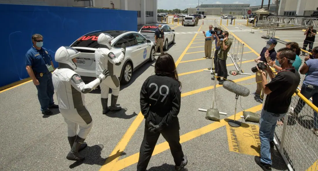 E_BobBehnken_DouglasHurley Demo 2 Tesla X SpaceX, NASA, Demo-2 E_BobBehnken_DouglasHurley Demo-2 Tesla X SpaceX, NASA, Demo-2