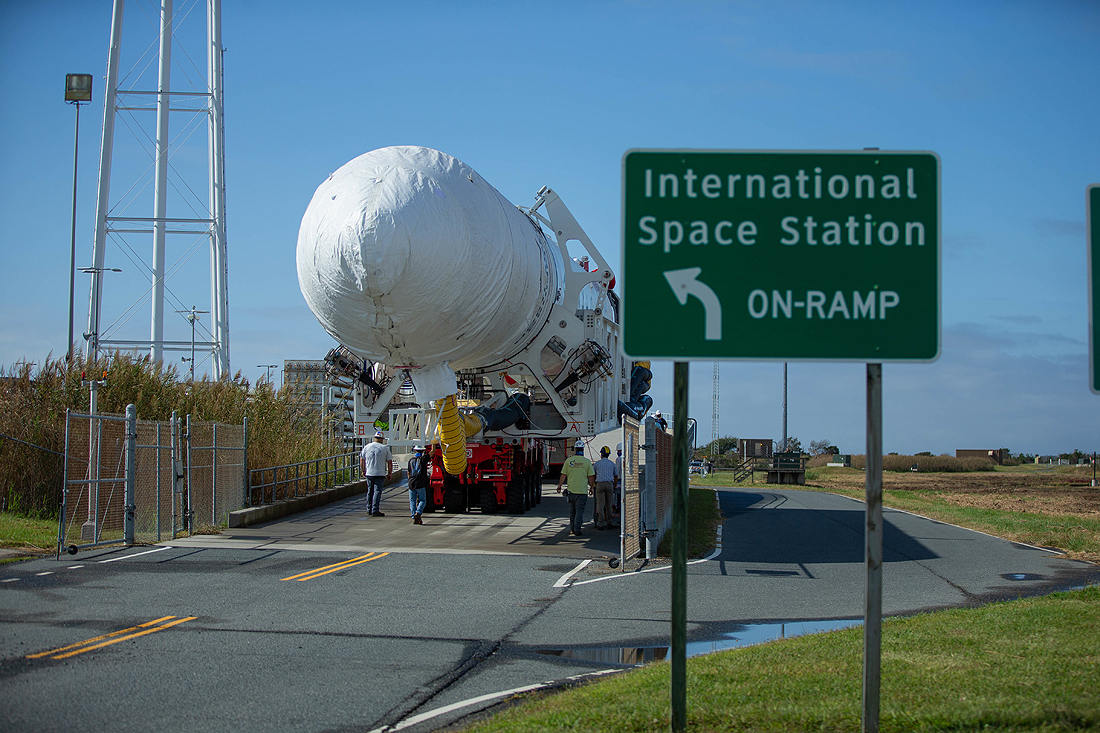 Estée Lauder, NASA Antares rocket