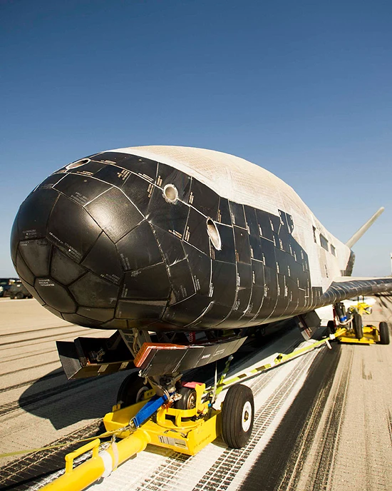 Artis Magnae Artilleriae, Buran, Dragon V2, Dream Chaser, K. Semenavičius, Space Shuttle, SpaceX, White Knight, X-37B