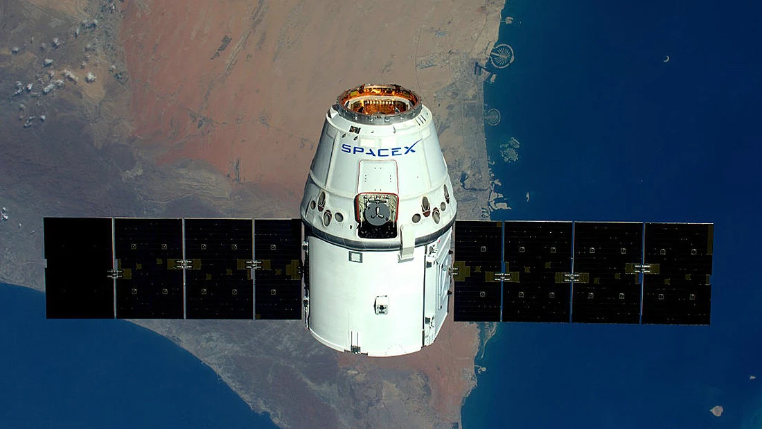 skynews-spacex-dragon-dubai-visser-precision