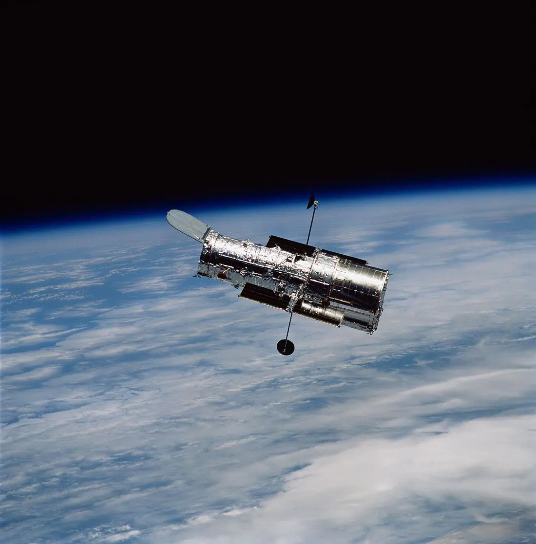 teleskopas HST sts109