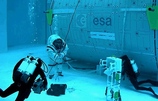 astronautu A