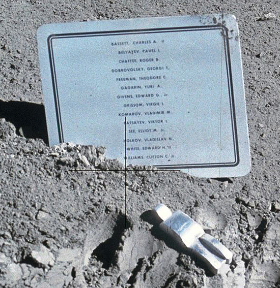 astronautu ir kosmonautu virselis